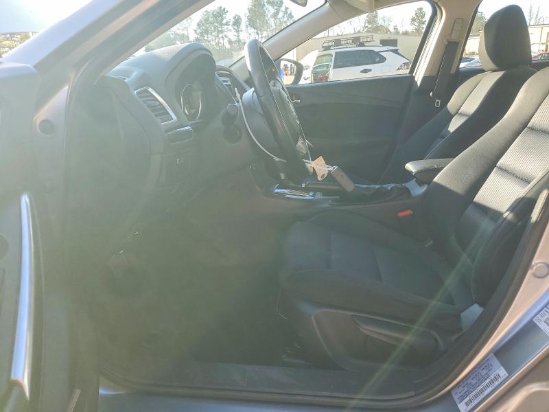 JM1GJ1U63F1174101