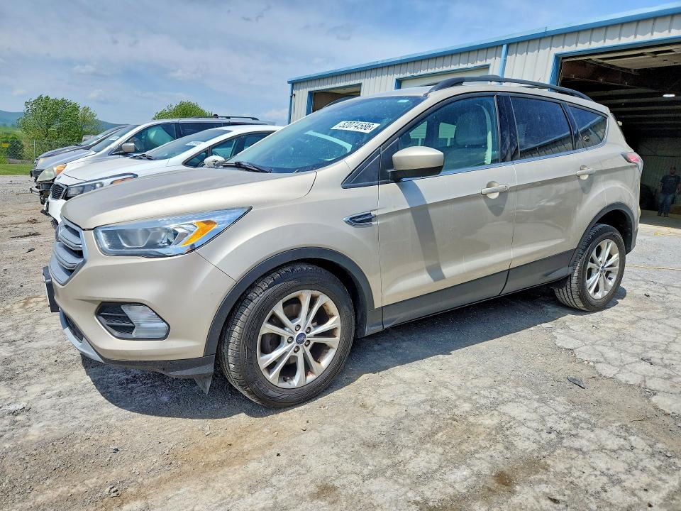 2017 FORD ESCAPE — VIN 1FMCU0GD7HUA10552