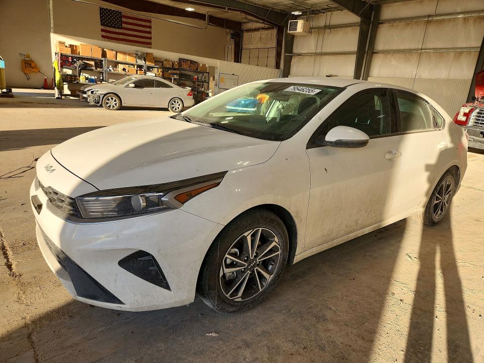 2024 KIA FORTE — VIN 3KPF24ADXRE766240