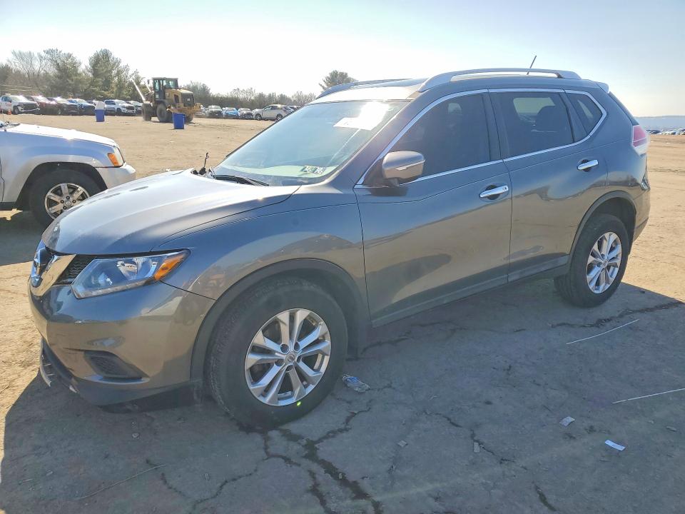 2015 NISSAN ROGUE — VIN 5N1AT2MV4FC827502