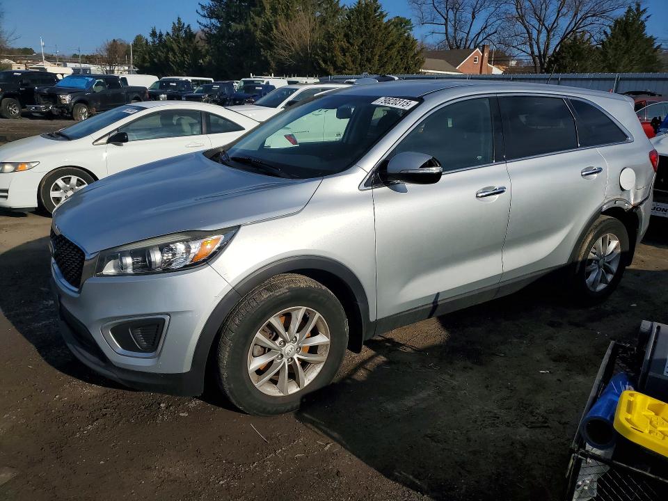 2018 KIA SORENTO — VIN 5XYPG4A37JG344348