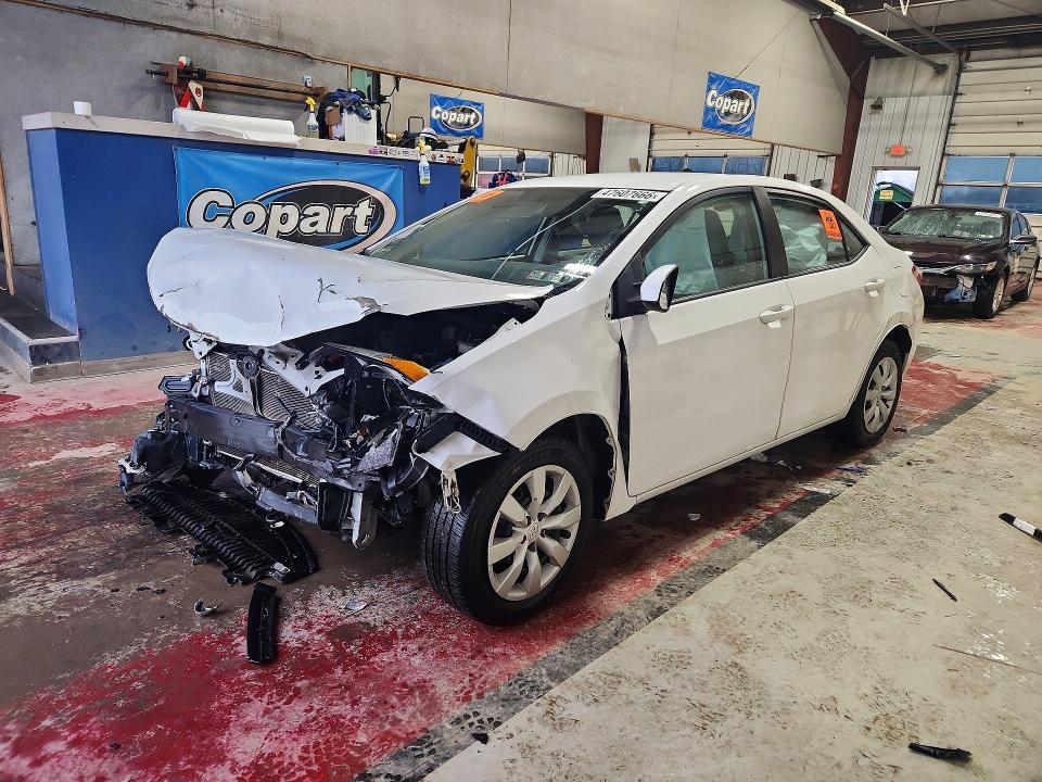 2015 TOYOTA COROLLA — VIN 5YFBURHE2FP275319