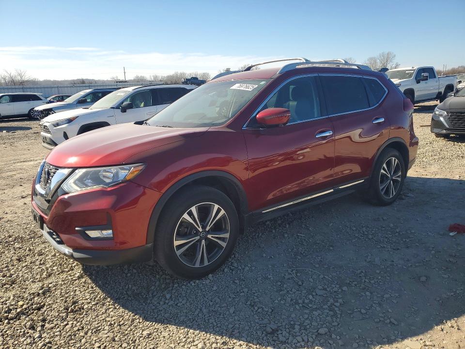 2018 NISSAN ROGUE — VIN 5N1AT2MV1JC820418