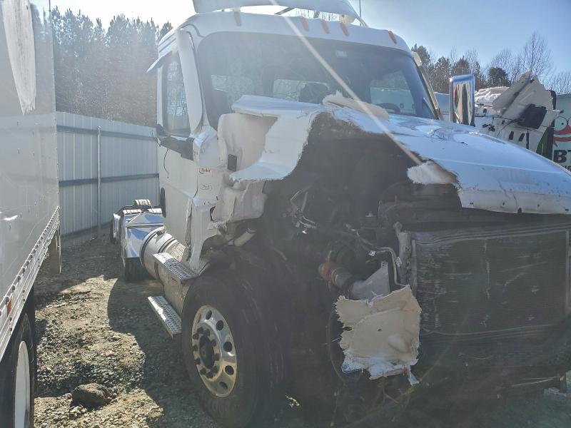 2023 FREIGHTLINER CASCADIA 1 — VIN 3AKJHLDRXPDUB8207