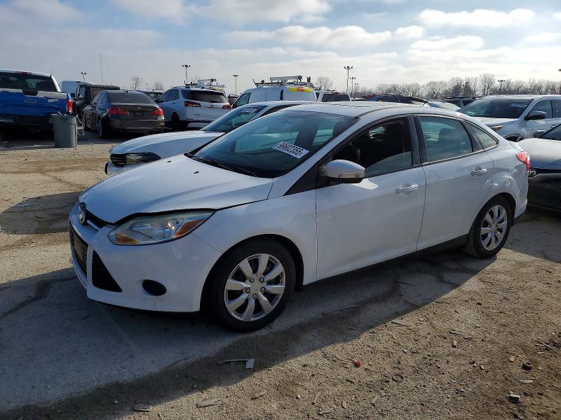 2014 FORD FOCUS SE — VIN 1FADP3F25EL352090