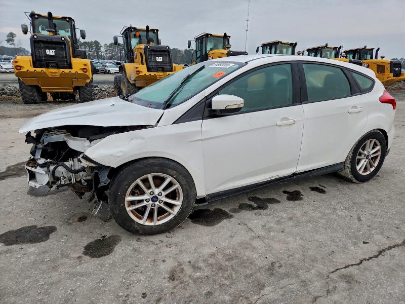 2016 FORD FOCUS SE — VIN 1FADP3K26GL283063