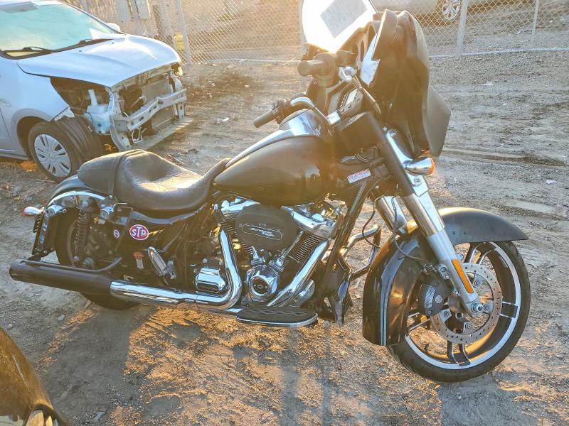 2017 HARLEY-DAVIDSON FLHX — VIN 1HD1KBC13HB621567