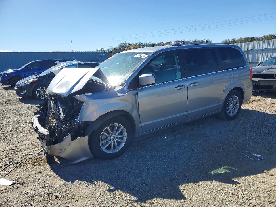 2018 DODGE GRAND CARAVAN — VIN 2C4RDGCG9JR242130