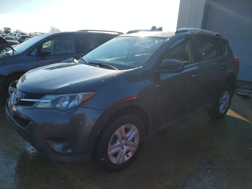 2015 TOYOTA RAV4 — VIN JTMBFREV3FJ040222