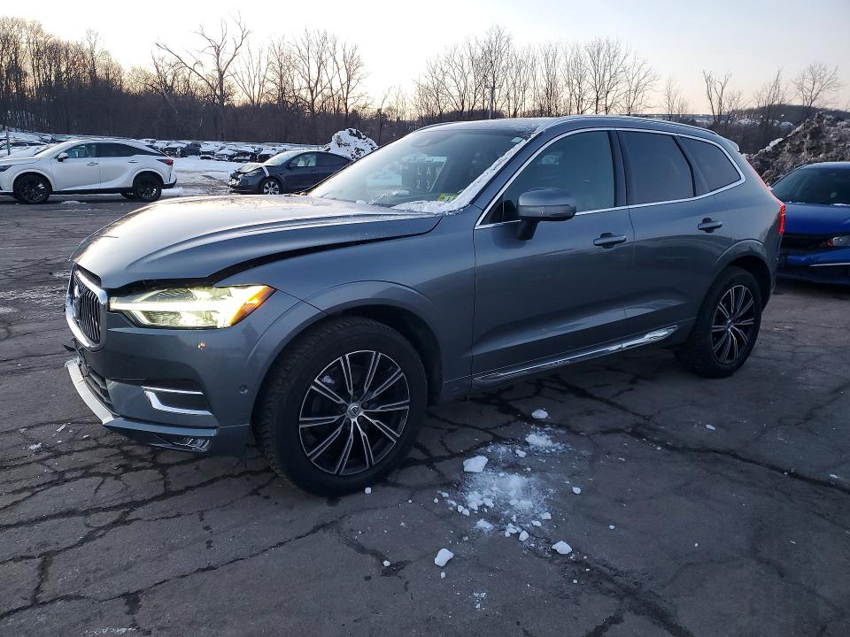 2019 VOLVO XC60 — VIN LYV102RL4KB247184