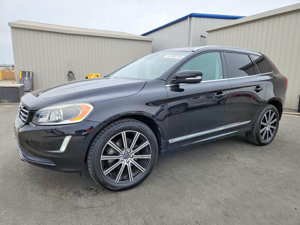 2016 VOLVO XC60 — VIN YV449MDM7G2864910