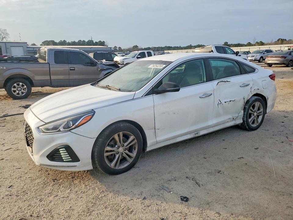 2019 HYUNDAI SONATA — VIN 5NPE34AF4KH775723