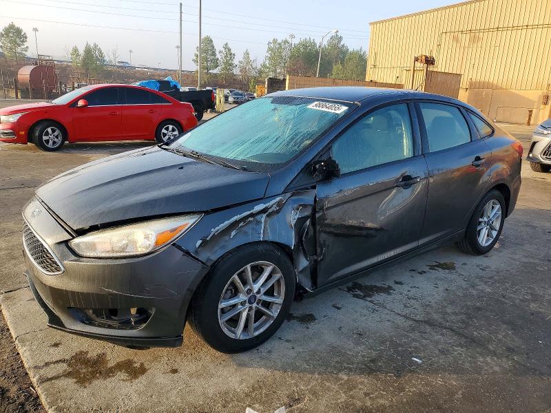 2018 FORD FOCUS SE — VIN 1FADP3F24JL315526