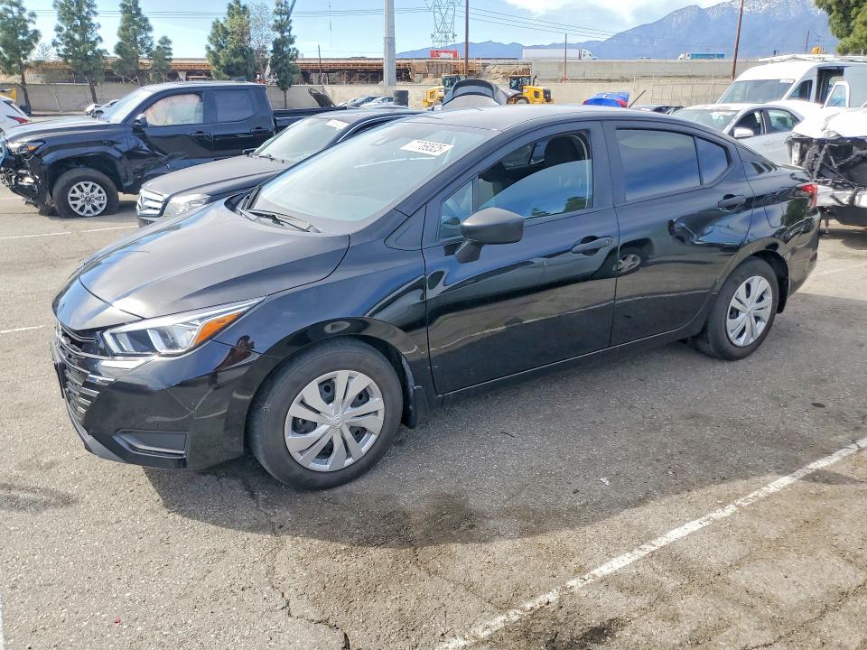 2024 NISSAN VERSA — VIN 3N1CN8DV5RL885589