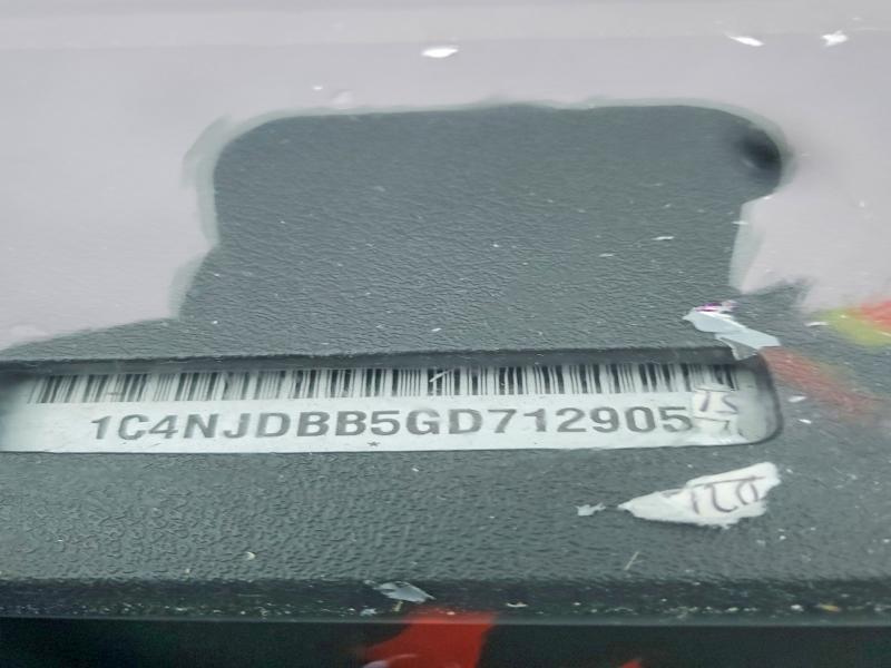 1C4NJDBB5GD712905