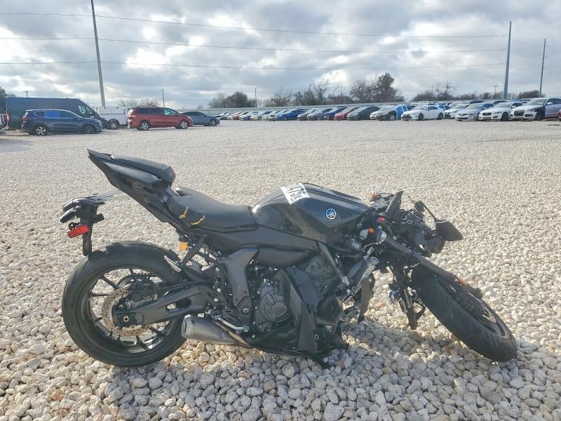2025 YAMAHA YZFR7 — VIN JYARM38E3SA021060