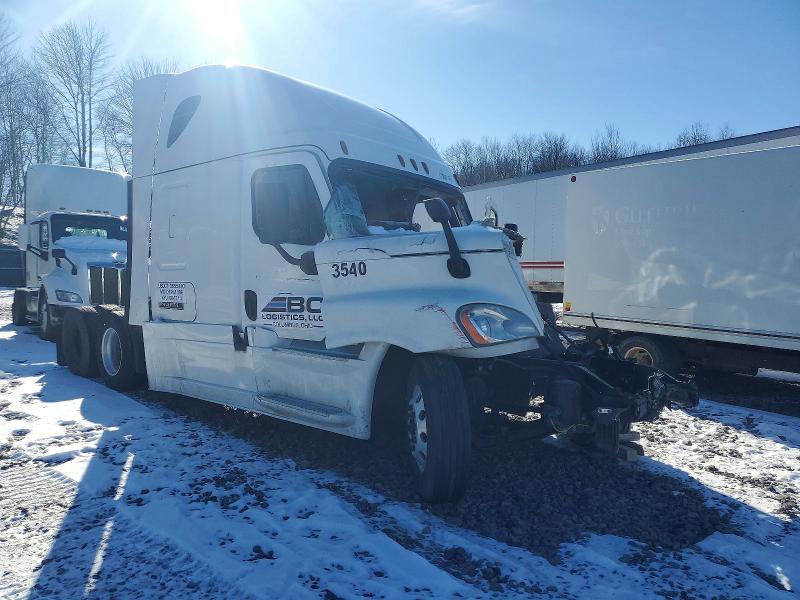 2018 FREIGHTLINER CASCADIA 1 — VIN 3AKJGLDR8JSJH6622