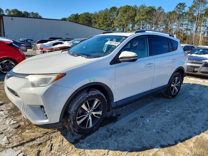 2017 TOYOTA RAV4 — VIN 2T3RFREV4HW661598