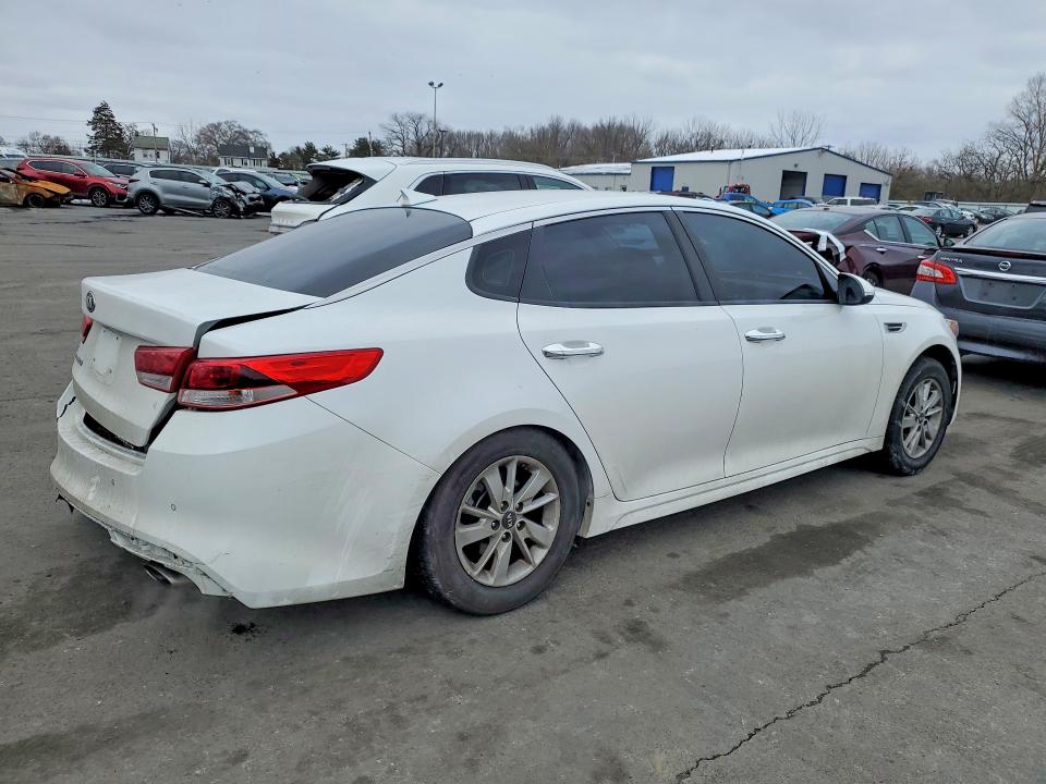 5XXGT4L37JG201753