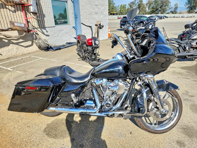 2017 HARLEY-DAVIDSON FLTRXS — VIN 1HD1KTC33HB651370