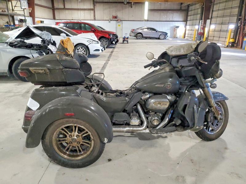 2022 HARLEY-DAVIDSON FLHTCUTG — VIN 1HD1MAF16NB855679