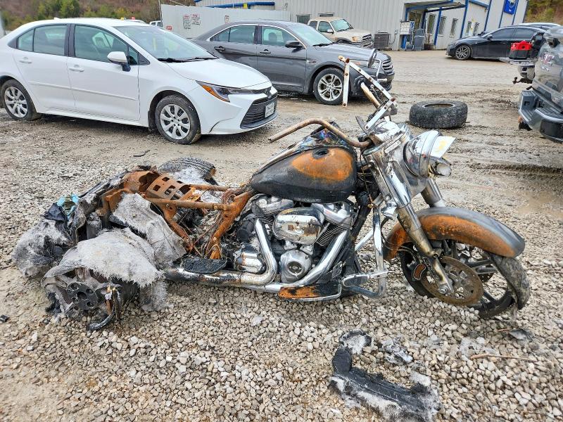 2017 HARLEY-DAVIDSON FLRT — VIN 1HD1MCC17HB858482