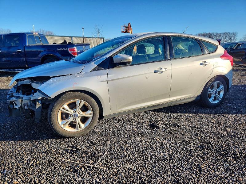 2014 FORD FOCUS SE — VIN 1FADP3K22EL255841
