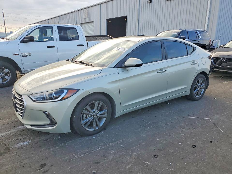 2017 HYUNDAI ELANTRA — VIN 5NPD84LF2HH195759
