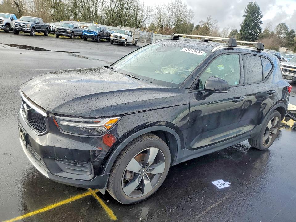 2019 VOLVO XC40 — VIN YV4162UK5K2053369