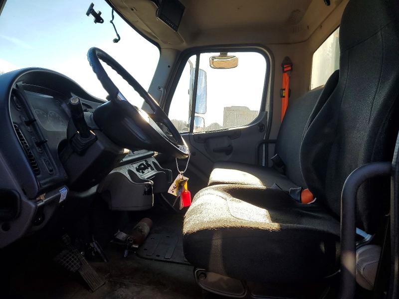 2015 FREIGHTLINER M2 — VIN 1FVACWDU8FHGR1937