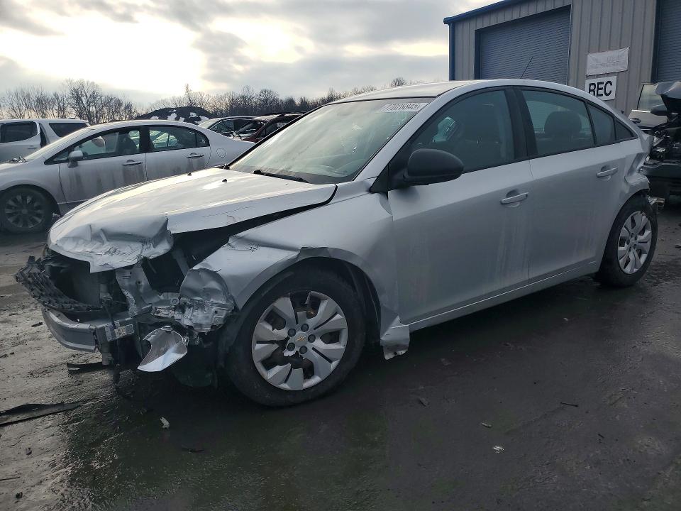 2015 CHEVROLET CRUZE — VIN 1G1PA5SG9F7266368