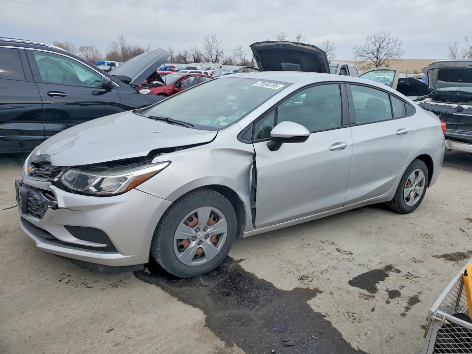 2018 CHEVROLET CRUZE — VIN 1G1BC5SM5J7184947