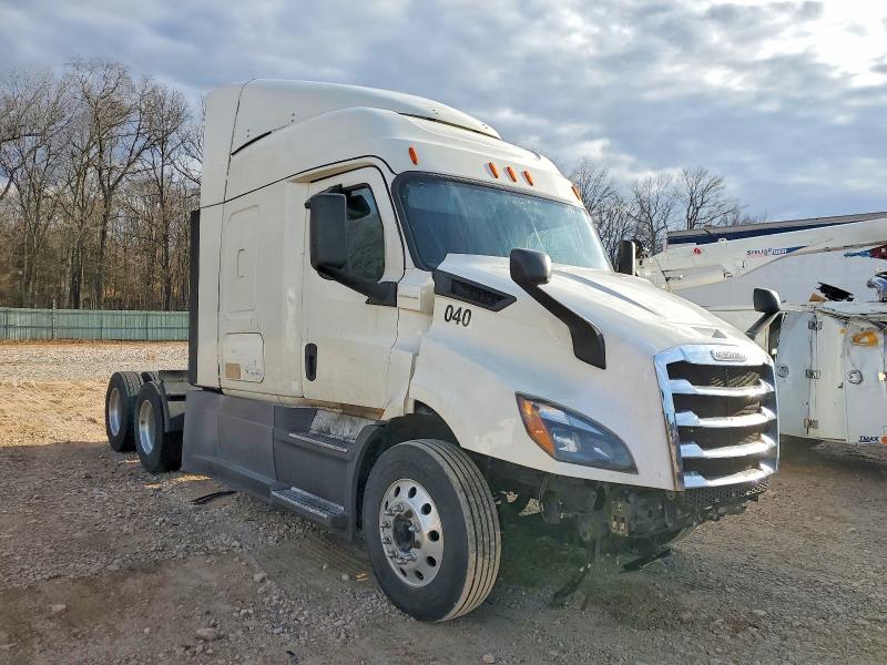 2019 FREIGHTLINER CASCADIA 1 — VIN 3AKJHPDV9KSKL2915