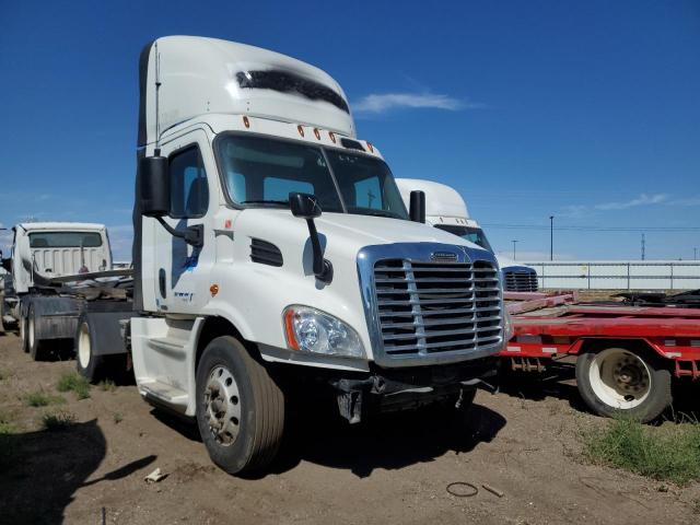 2016 FREIGHTLINER CASCADIA 1 — VIN 3AKBGADV9GSHB2351