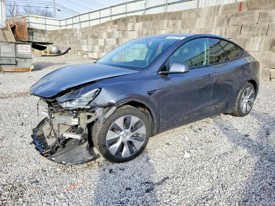 2021 TESLA MODEL Y — VIN 5YJYGAEE5MF305400