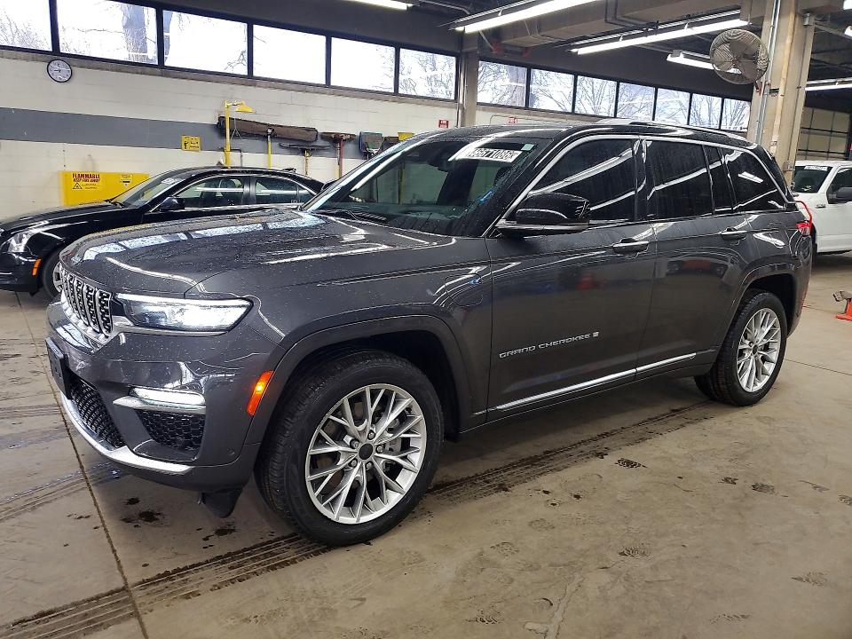 2022 JEEP GRAND CHEROKEE — VIN 1C4RJYE60N8765069