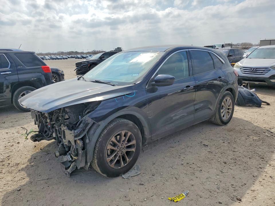2021 FORD ESCAPE — VIN 1FMCU0G69MUA43192