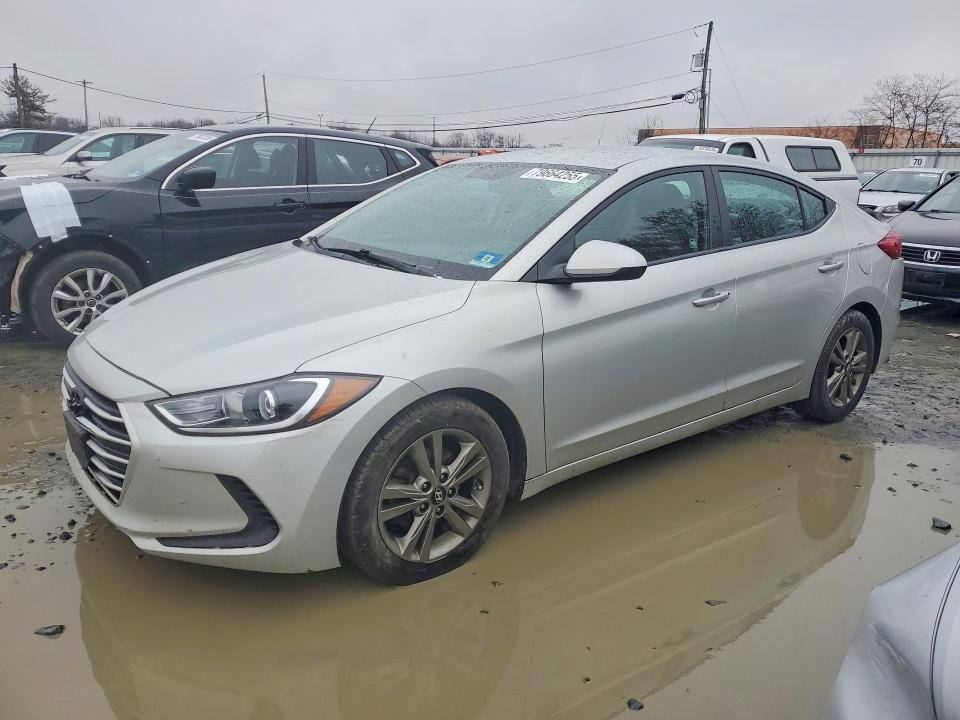 2018 HYUNDAI ELANTRA — VIN 5NPD84LF8JH269613