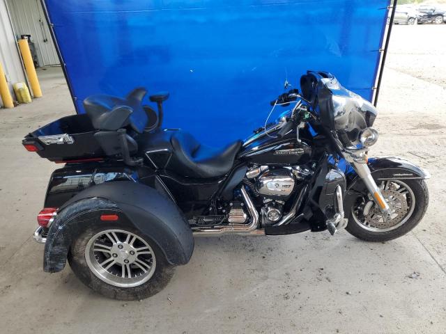 2017 HARLEY-DAVIDSON FLHTCUTG T — VIN 1HD1MAD18HB860101