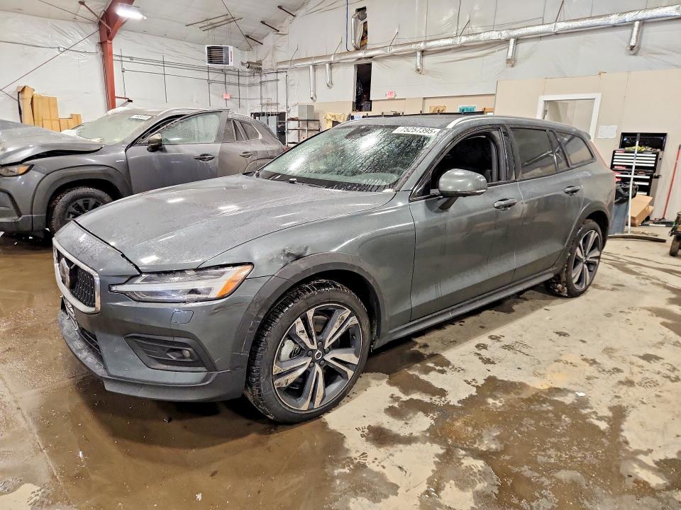 2026 VOLVO V60 CROSS COUNTRY — VIN YV4L12WK1T2170291