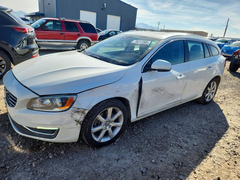 2016 VOLVO V60 — VIN YV140MEK5G1292519