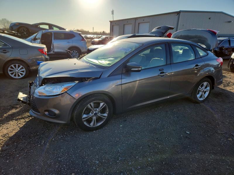 2014 FORD FOCUS SE — VIN 1FADP3F27EL437626