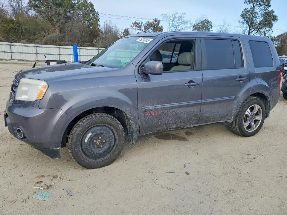 2015 HONDA PILOT — VIN 5FNYF3H35FB009529