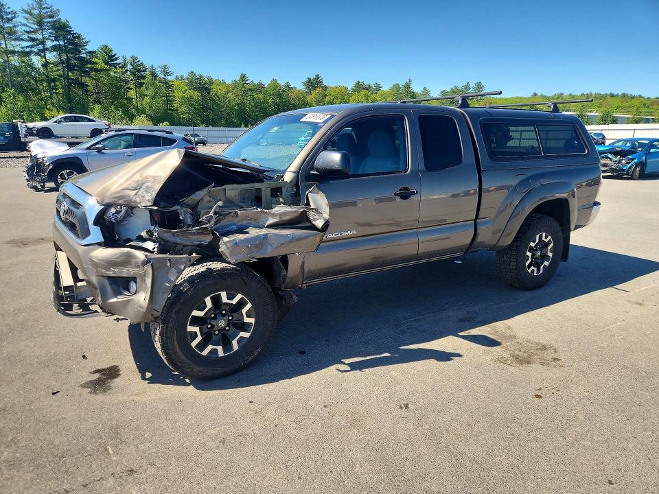 2015 TOYOTA TACOMA — VIN 5TFUU4EN4FX137427
