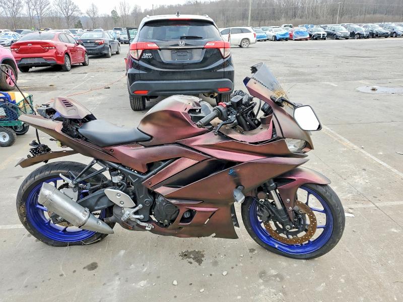 2024 YAMAHA YZFR3 — VIN MH3RH18Y3RK017765