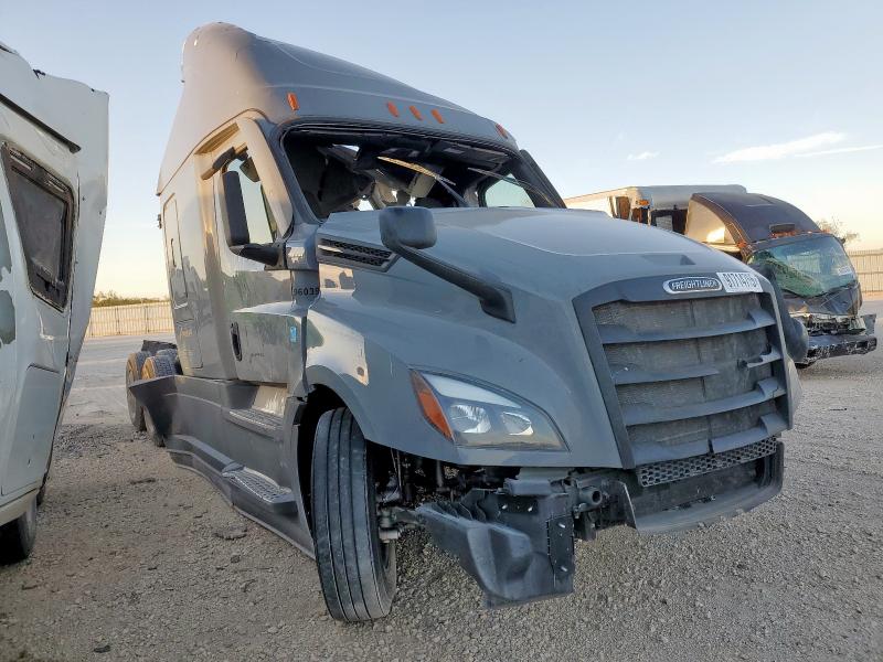 2026 FREIGHTLINER CASCADIA 1 — VIN 3AKJHHDR5TSWJ1808