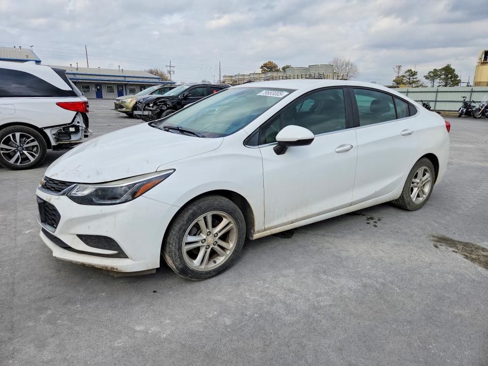 2018 CHEVROLET CRUZE — VIN 1G1BE5SM2J7182678