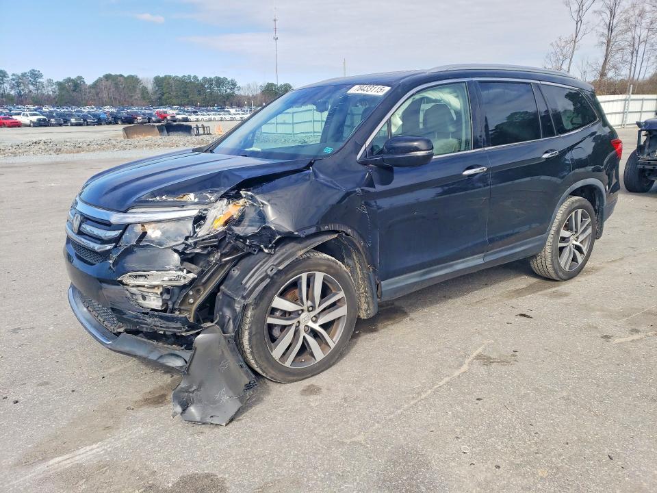 2017 HONDA PILOT — VIN 5FNYF5H94HB008102