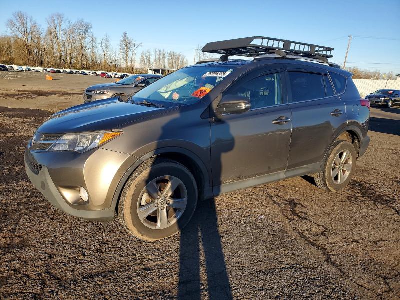 2015 TOYOTA RAV4 — VIN 2T3RFREV3FW248133
