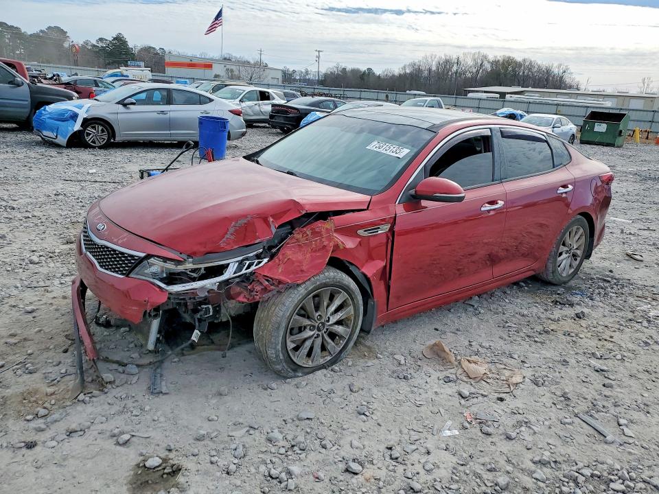 2018 KIA OPTIMA — VIN 5XXGT4L33JG181887